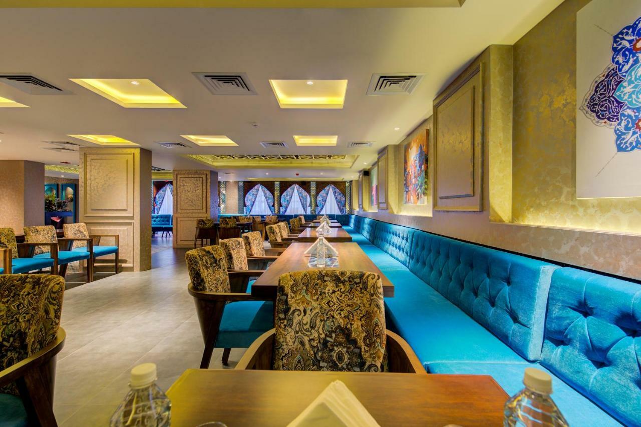 Mumbai House Hotel Juhu Bagian luar foto