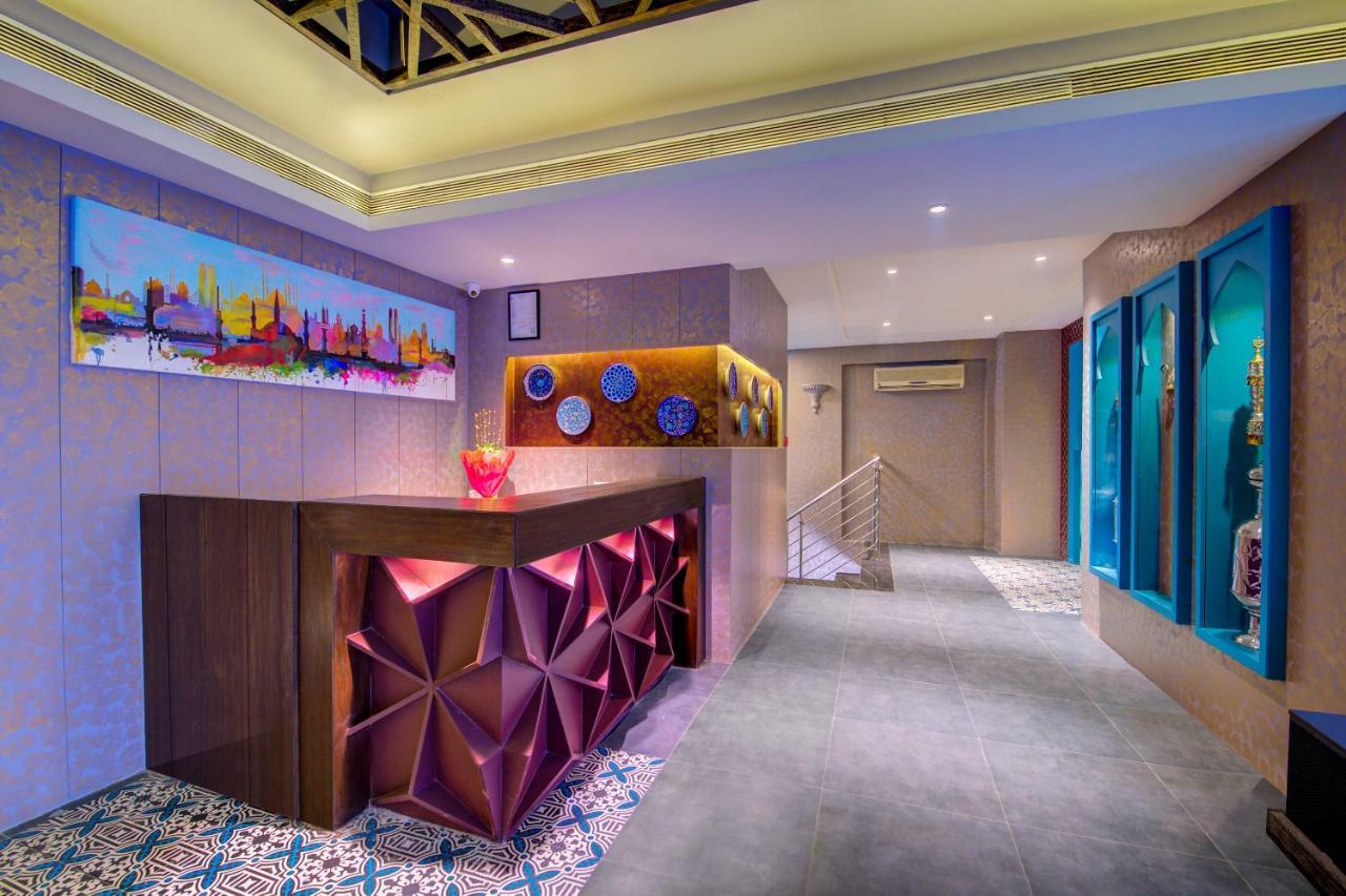 Mumbai House Hotel Juhu Bagian luar foto