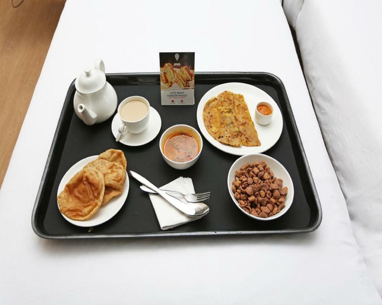 Mumbai House Hotel Juhu Bagian luar foto